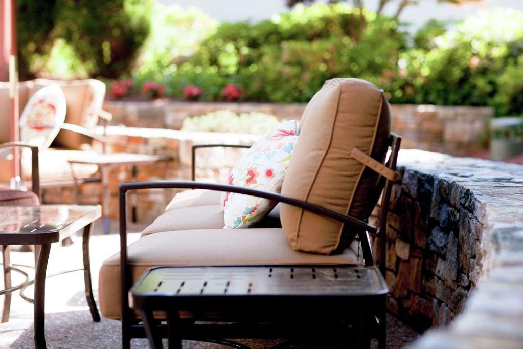 Doubletree By Hilton Hotel Boston - Bedford Glen Exterior foto