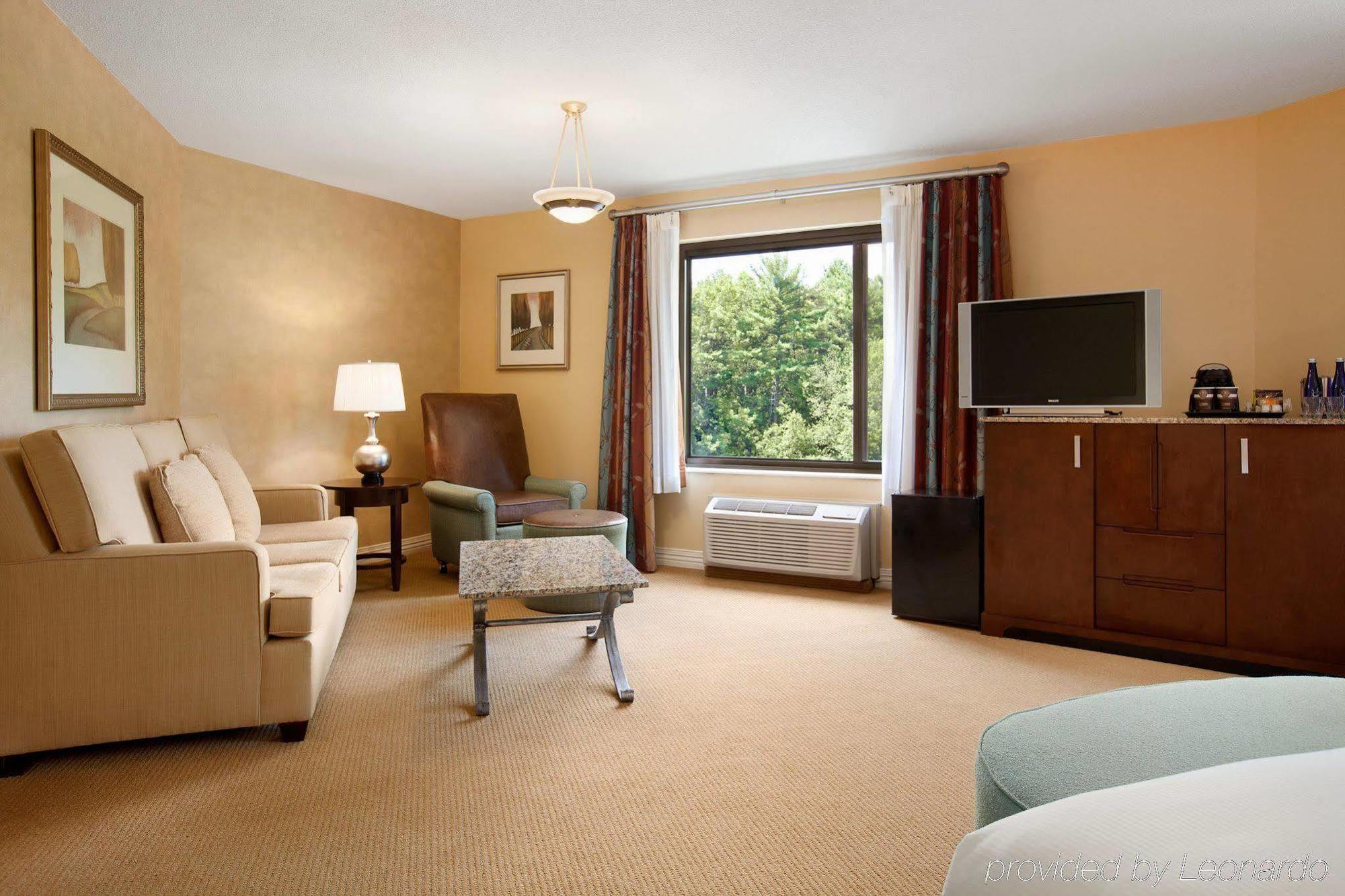 Doubletree By Hilton Hotel Boston - Bedford Glen Exterior foto