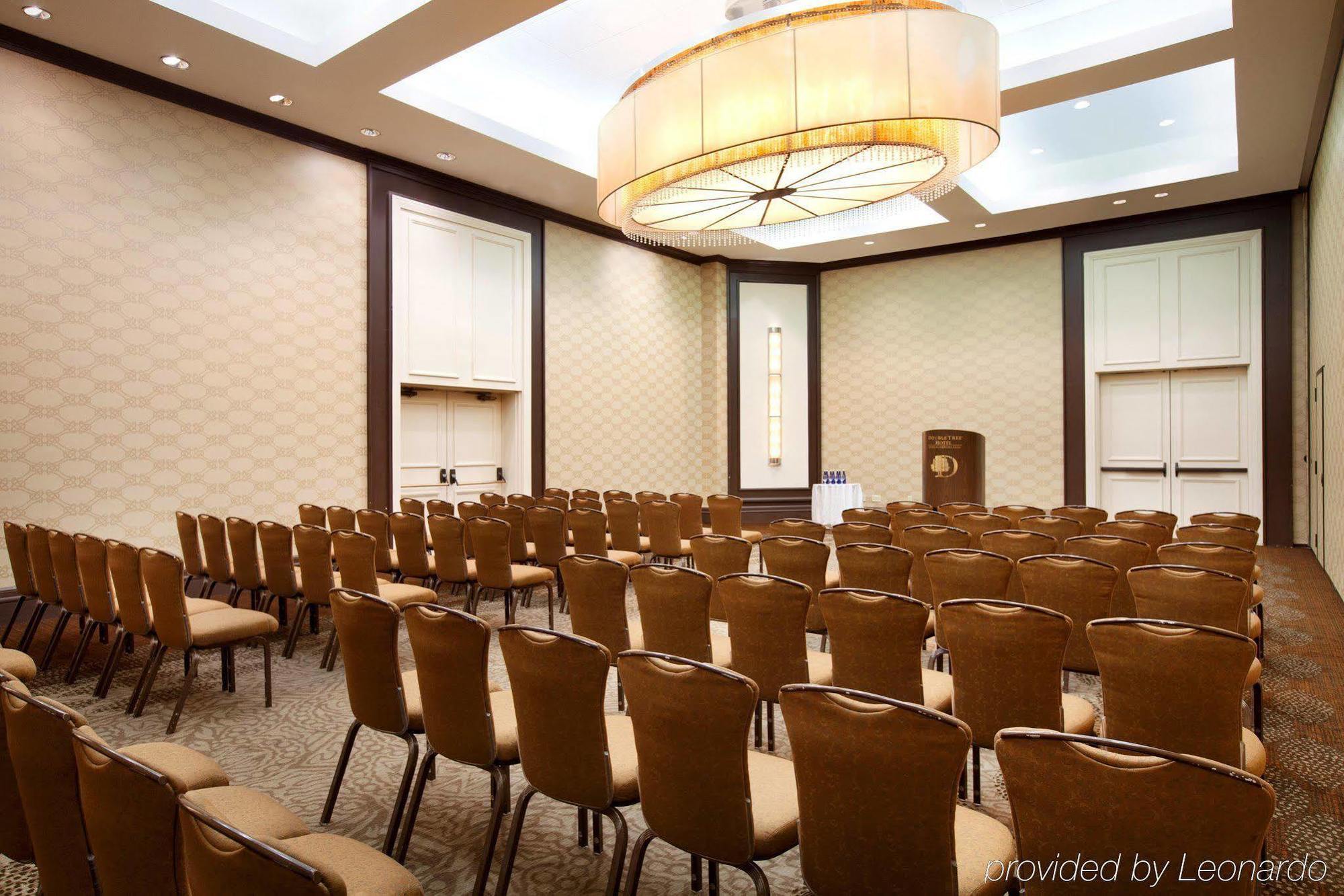 Doubletree By Hilton Hotel Boston - Bedford Glen Exterior foto