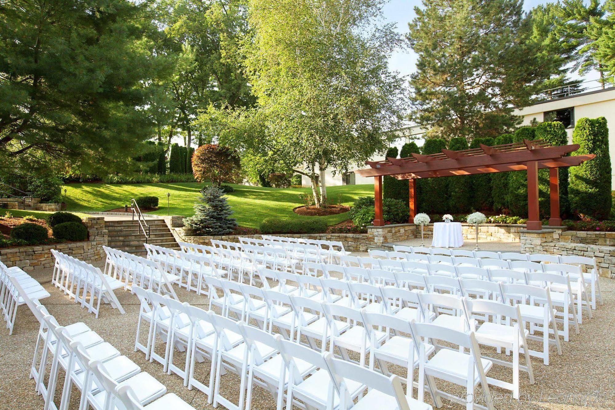 Doubletree By Hilton Hotel Boston - Bedford Glen Exterior foto